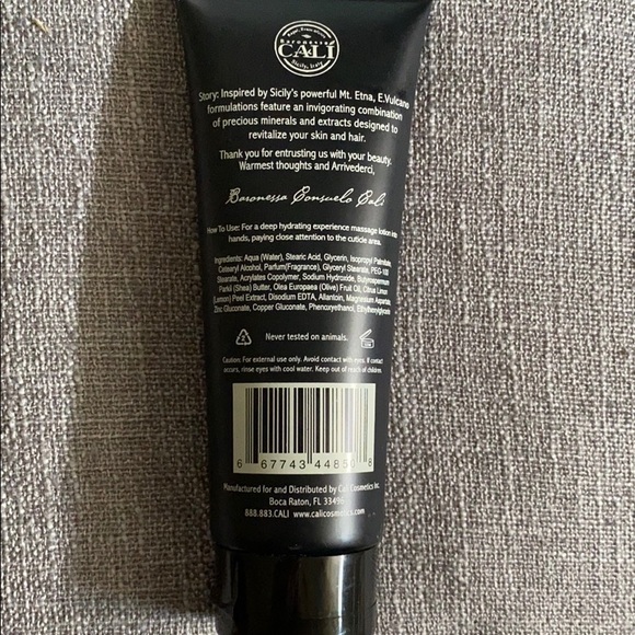 E•vulcano Hand creme. - Picture 2 of 3